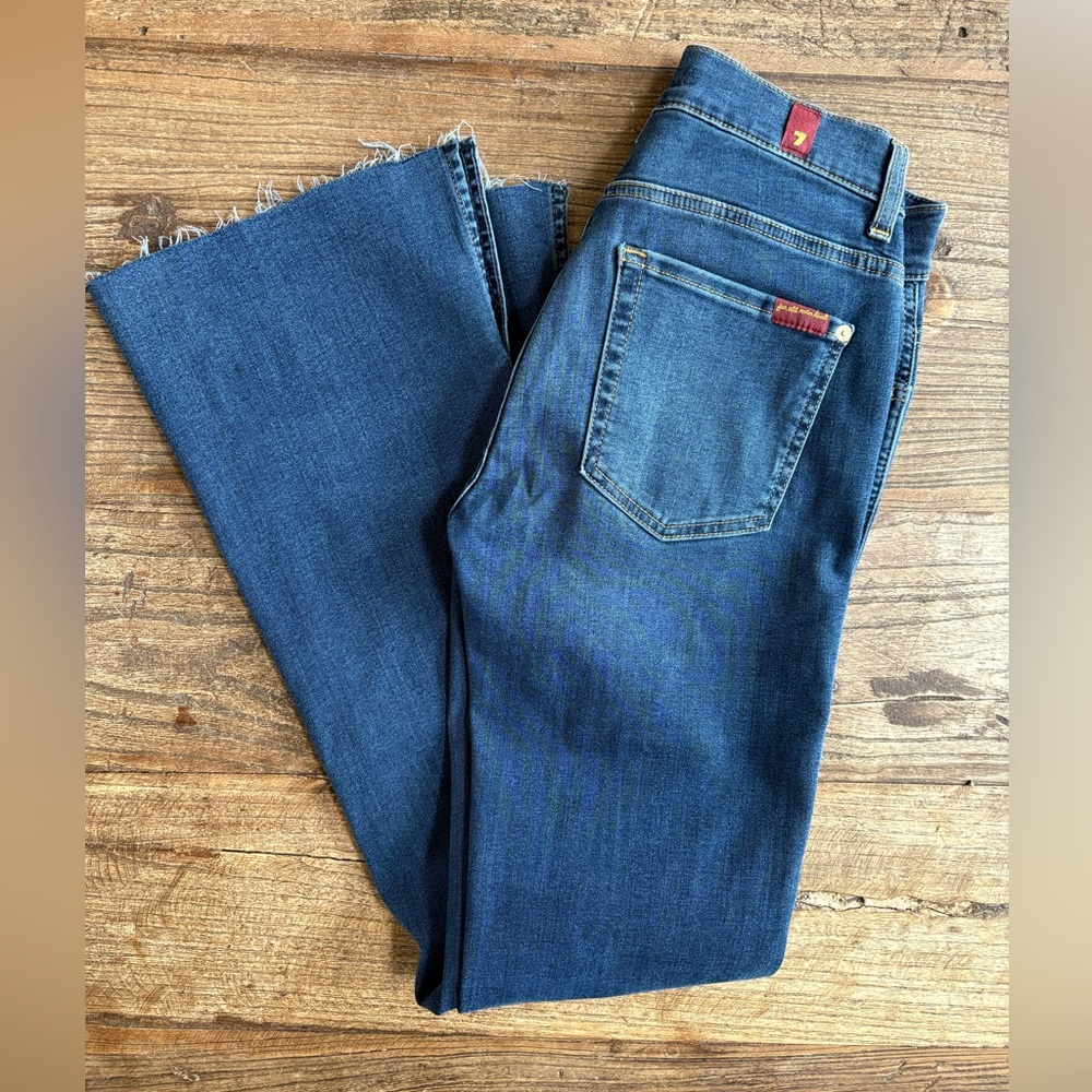 7 for All Mankind bootcut Tailorless Blair Jean with slit size 26